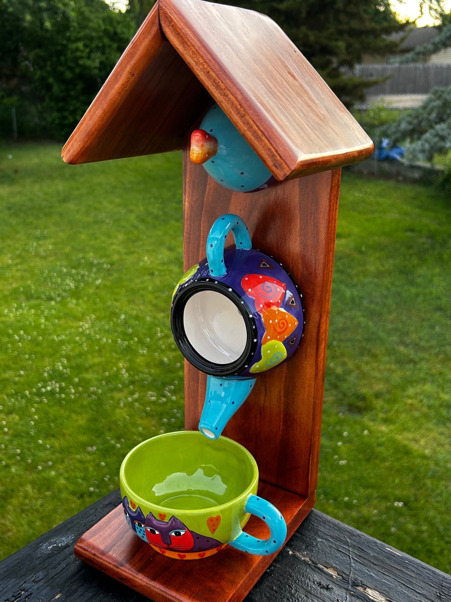 Tea Pot Terrace Bird Feeder